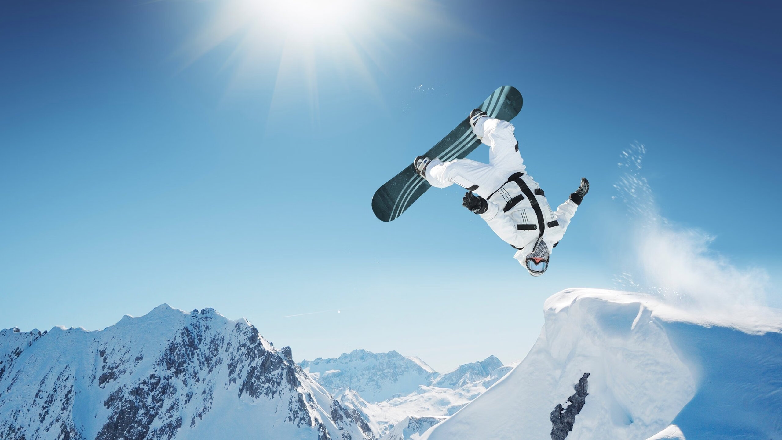 “西甲激战正酣，冠军争夺逐渐明晰”，西甲比赛锦集